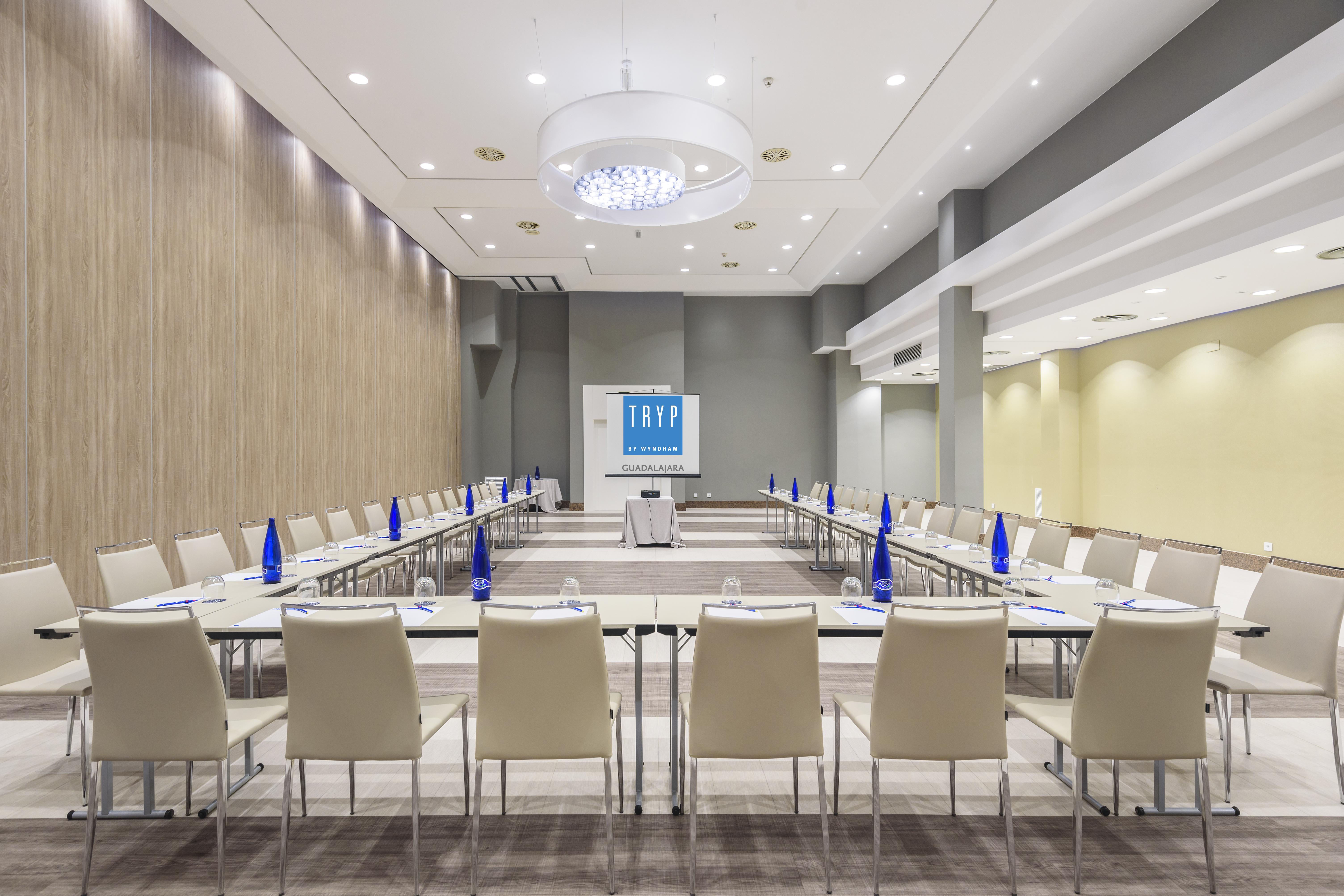 Hotel Guadalajara & Conference Center Affiliated By Melia Εξωτερικό φωτογραφία